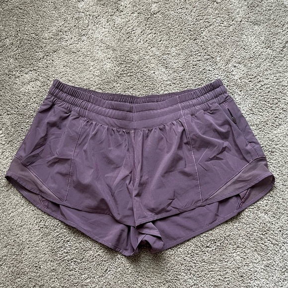 lululemon athletica Pants - Lululemon Hotty Hot Low-Rise Short 2.5”